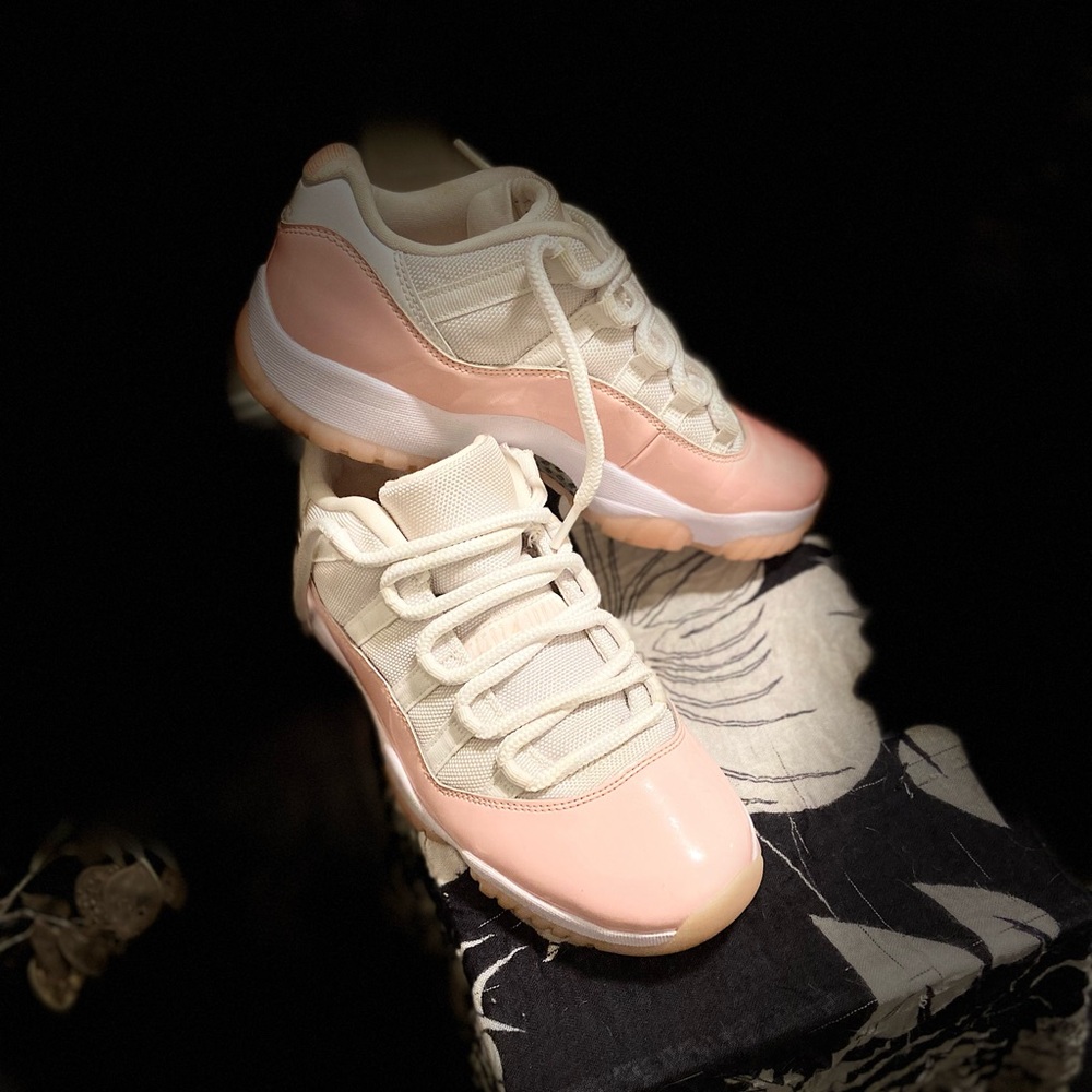 Women’s Size 8.5 Air Jordan in Legend Pink and Cream Low Cut Edition